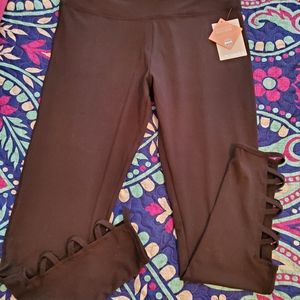 Black leggings NWT